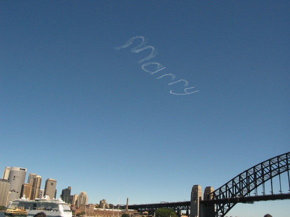 悉尼海湾大桥上，他说嫁给我吧。